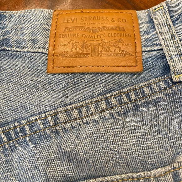 Levi’s Ribcage Jean Shorts Size 24 - Picture 5 of 8